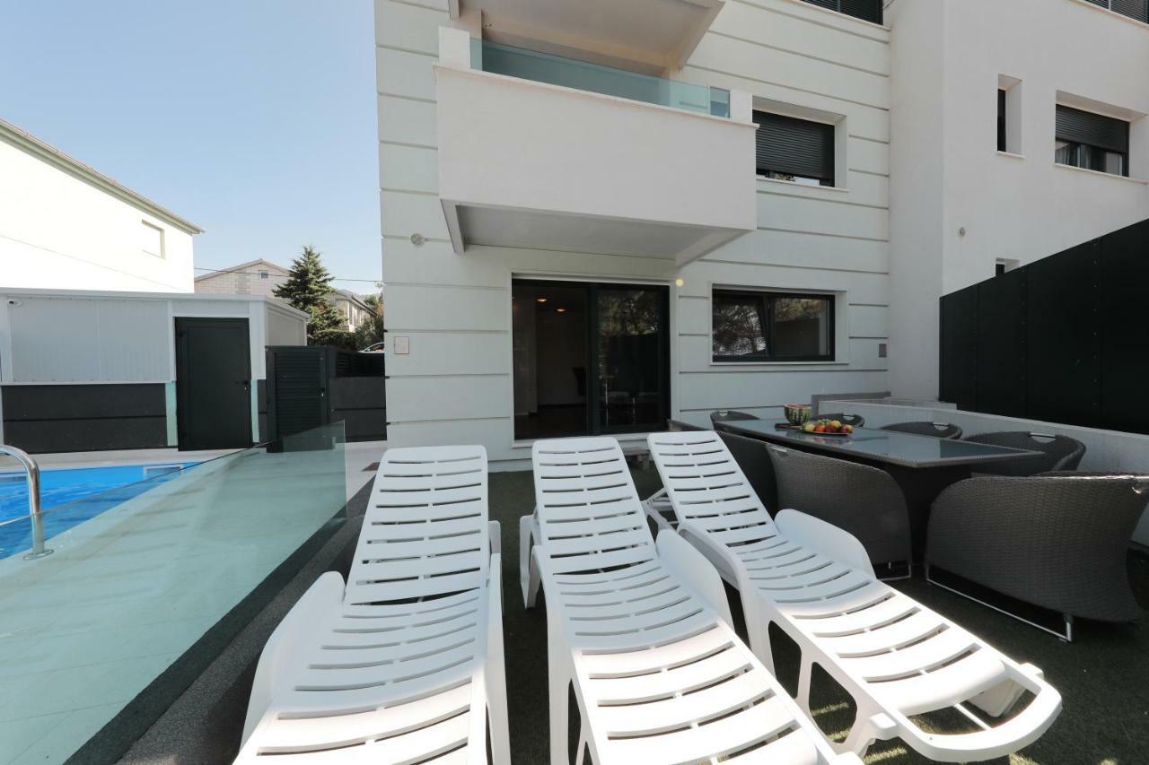 Villa Peric 塞利讷 外观 照片